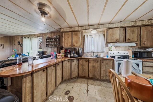 3393 Green, Clearlake