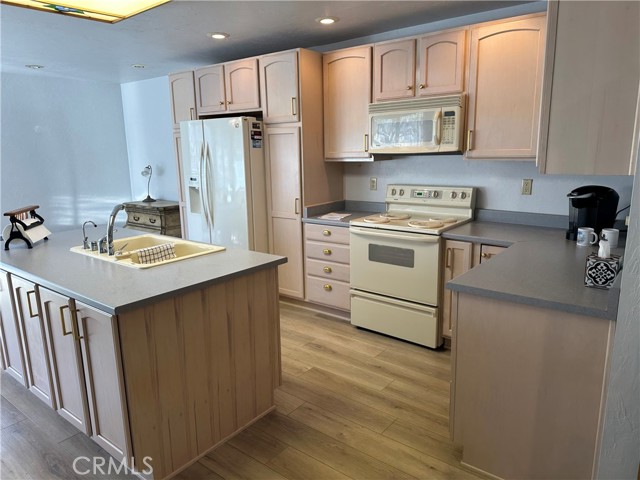 12945 Lakeland, Clearlake Oaks
