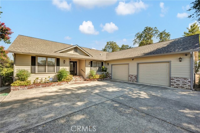 17120 Knollview Drive, Hidden Valley Lake