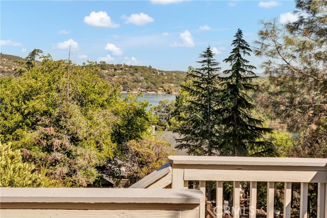 17120 Knollview Drive, Hidden Valley Lake