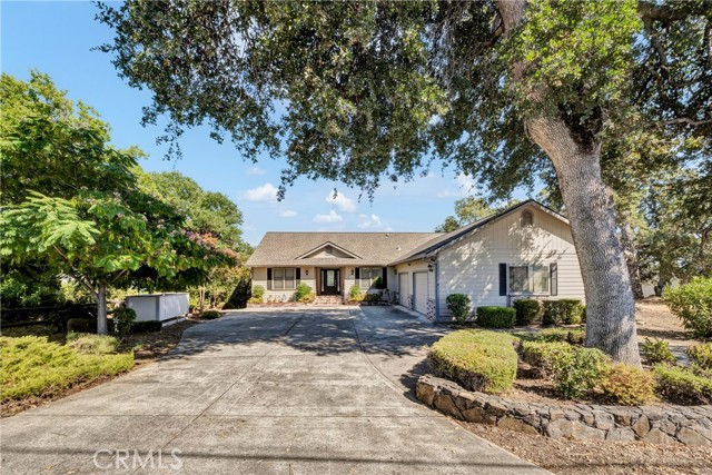 17120 Knollview Drive, Hidden Valley Lake