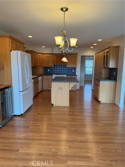 17120 Knollview Drive, Hidden Valley Lake