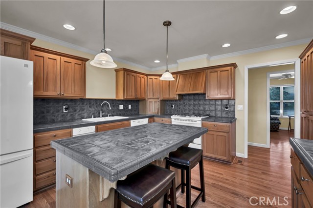 17120 Knollview Drive, Hidden Valley Lake