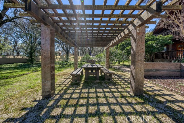 1001 Louis Way, Lakeport