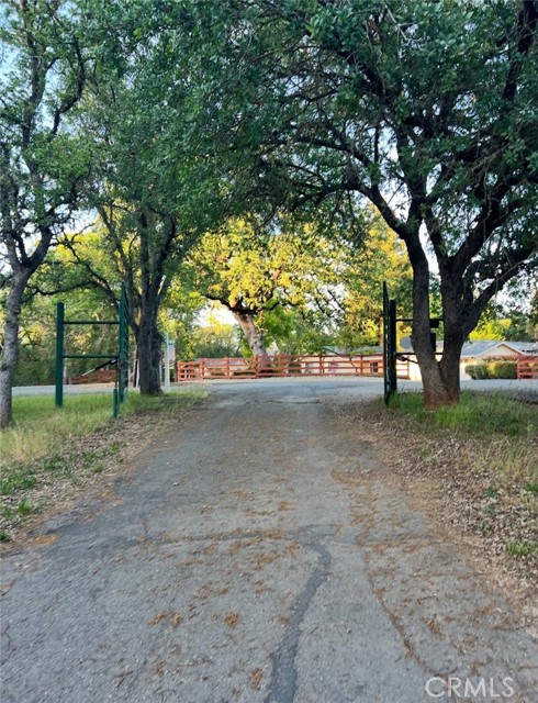 1001 Louis Way, Lakeport