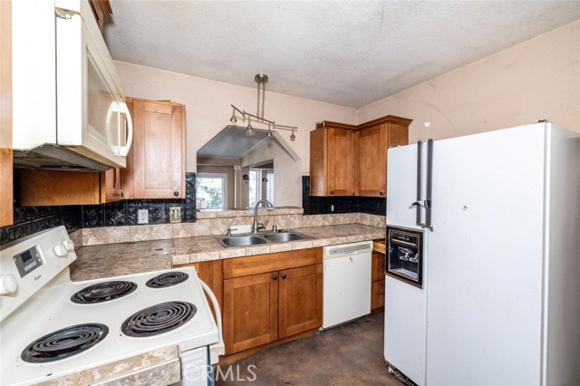 12631 Shoreview, Clearlake Oaks