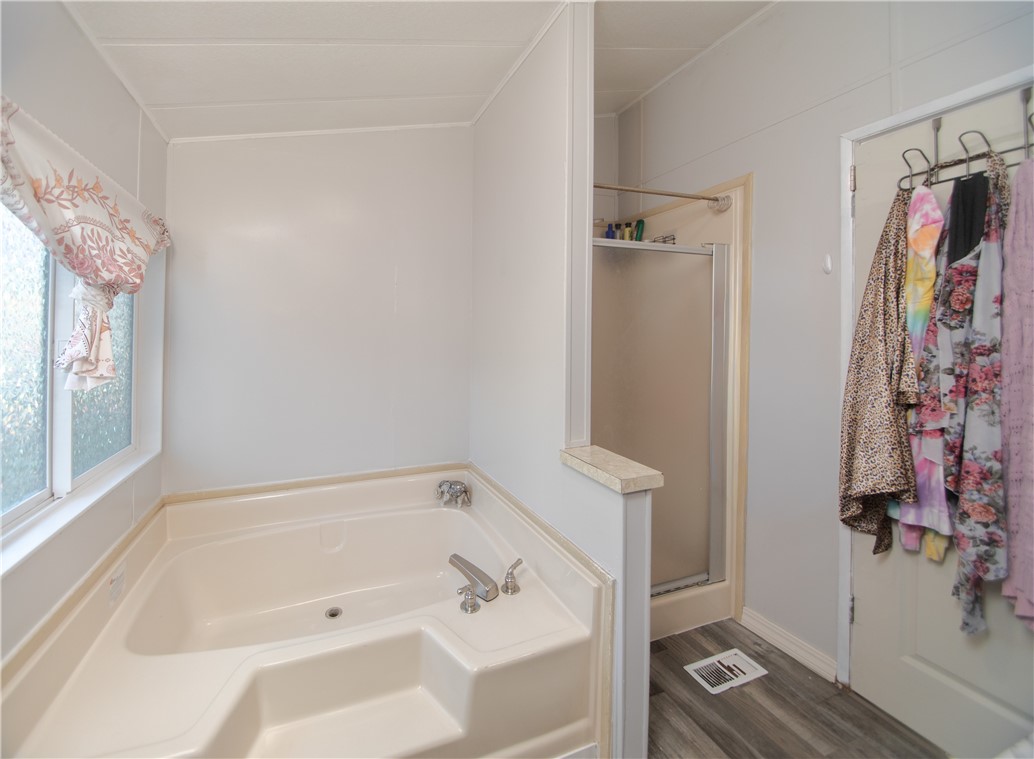 15894 35th Avenue, Clearlake