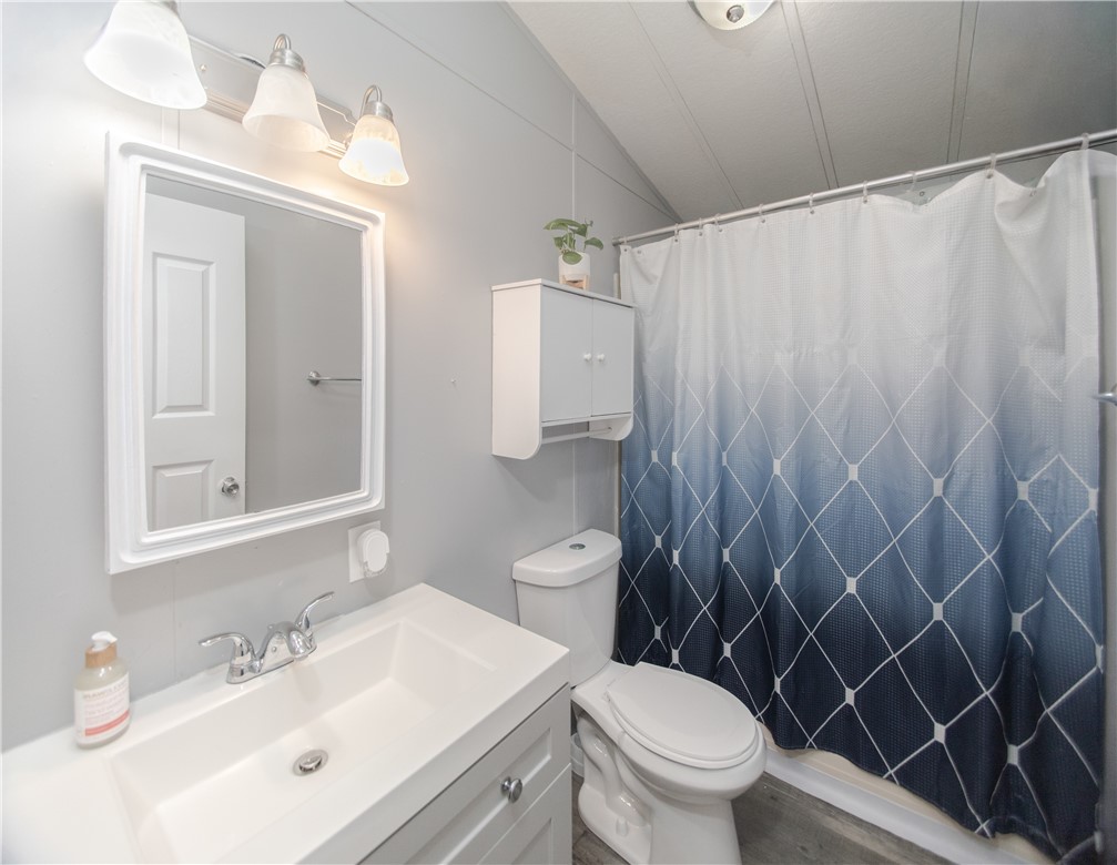 15894 35th Avenue, Clearlake