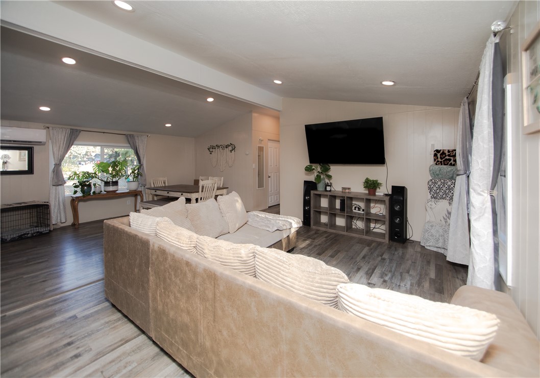 15894 35th Avenue, Clearlake