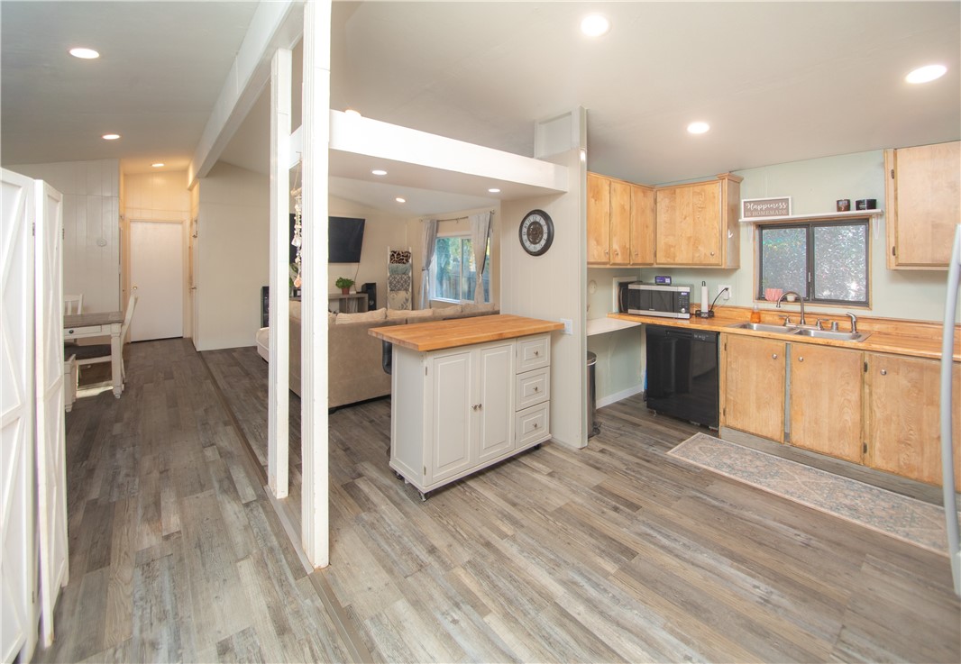 15894 35th Avenue, Clearlake