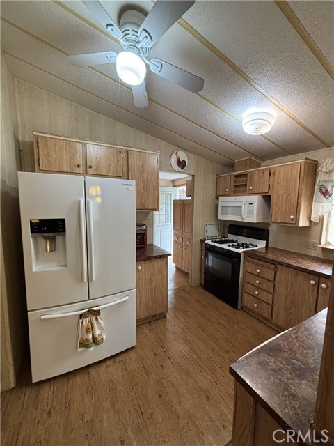 3950 Emile Avenue, Clearlake