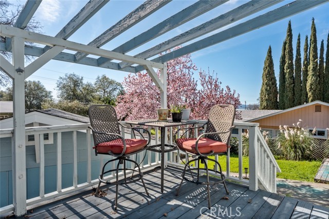2960 Oak Crest Avenue, Lucerne