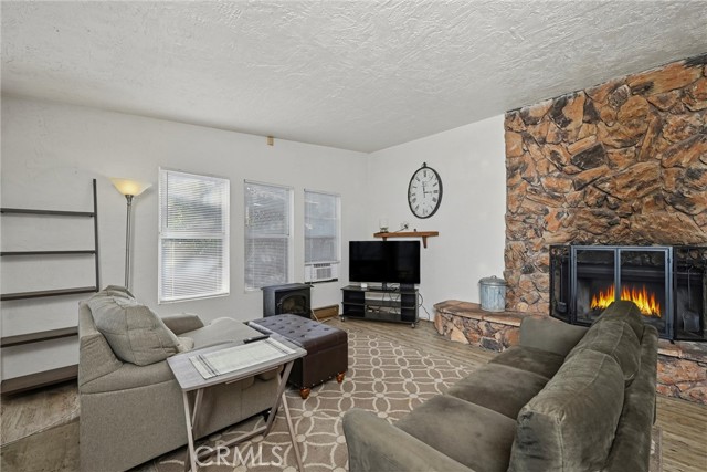 11664 Lakeview Drive, Clearlake Oaks
