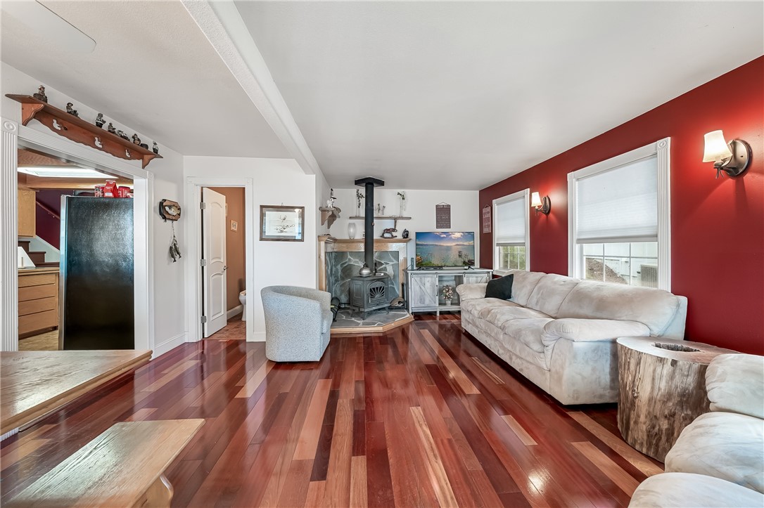 12620 Lakeshore Drive, Clearlake
