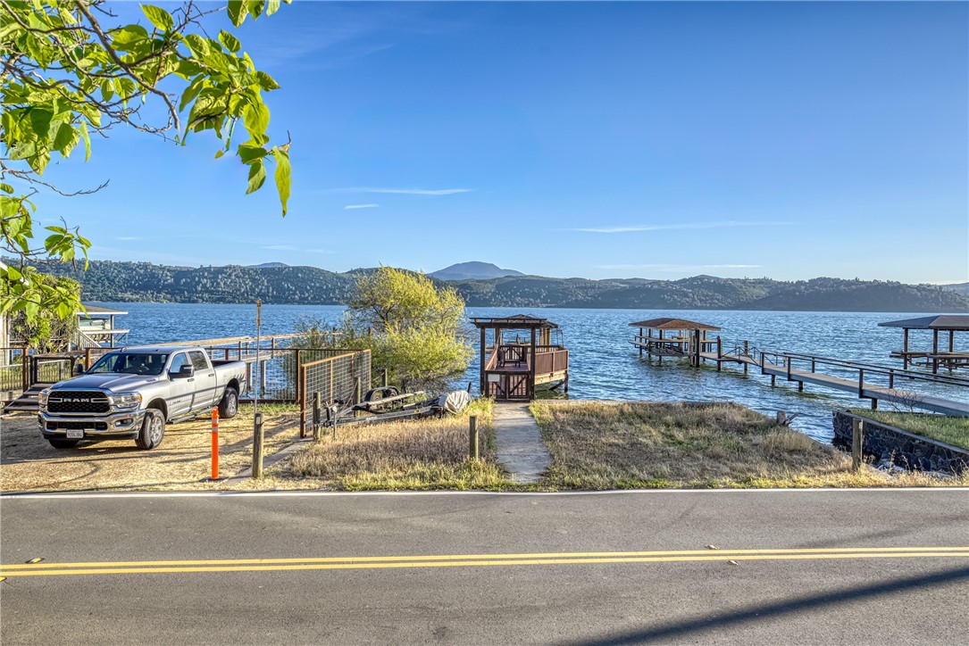 12620 Lakeshore Drive, Clearlake