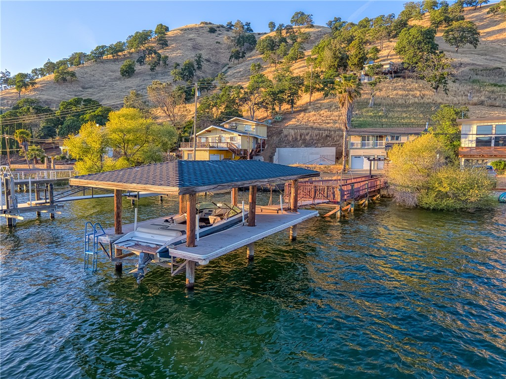 12620 Lakeshore Drive, Clearlake