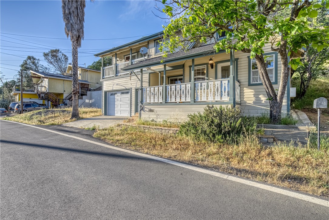 12620 Lakeshore Drive, Clearlake