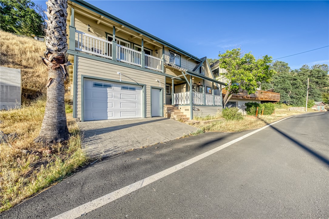 12620 Lakeshore Drive, Clearlake
