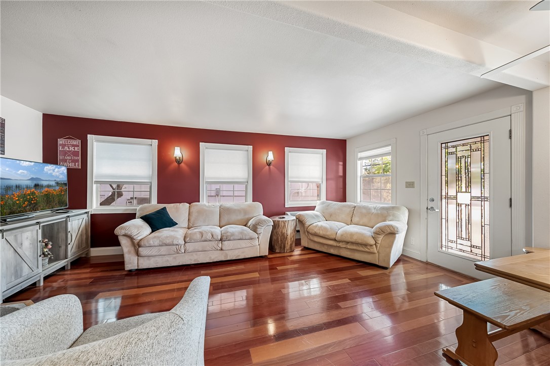 12620 Lakeshore Drive, Clearlake