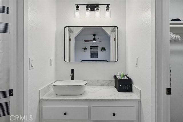 19004 Deer Hill, Hidden Valley Lake