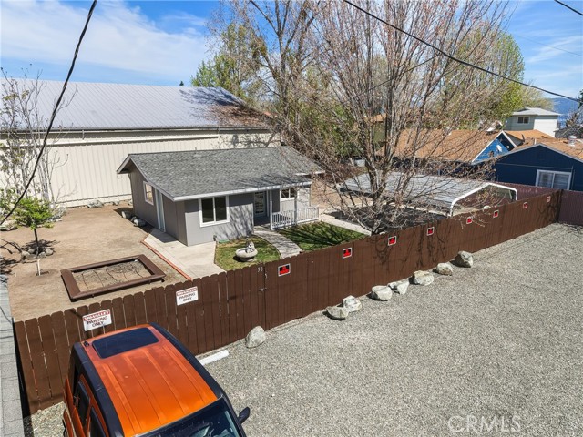 50 E, Lakeport