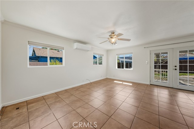 50 E, Lakeport