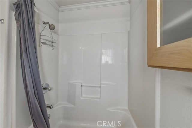 50 E, Lakeport