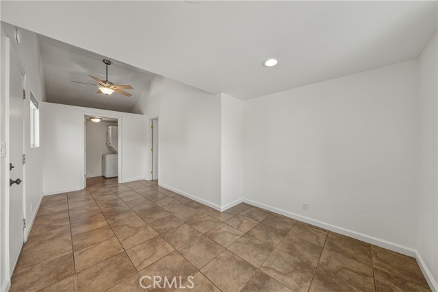 50 E, Lakeport