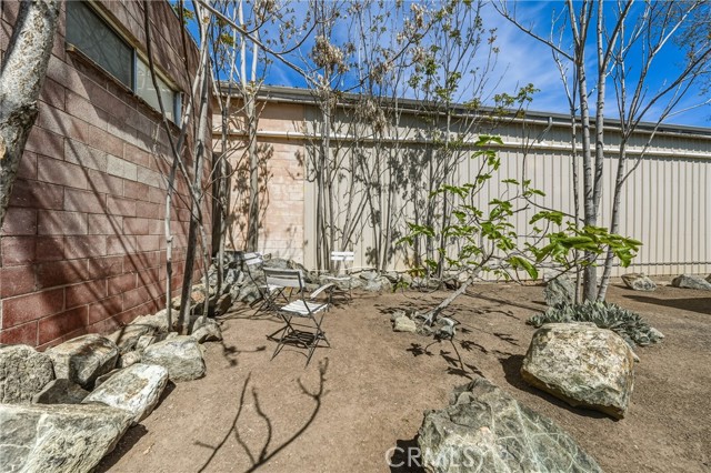 50 E, Lakeport