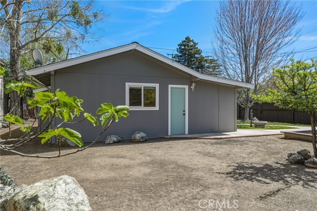50 E, Lakeport