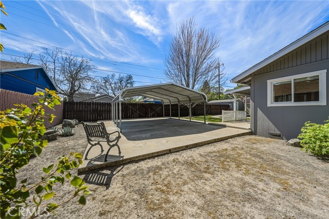 50 E, Lakeport
