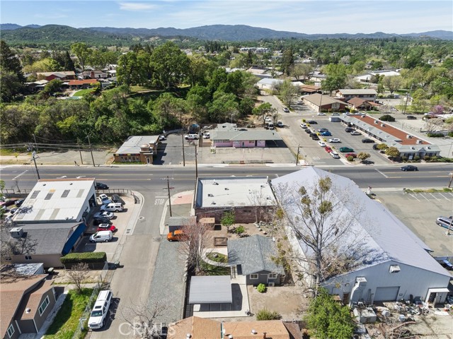 50 E, Lakeport