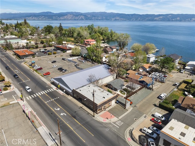50 E, Lakeport