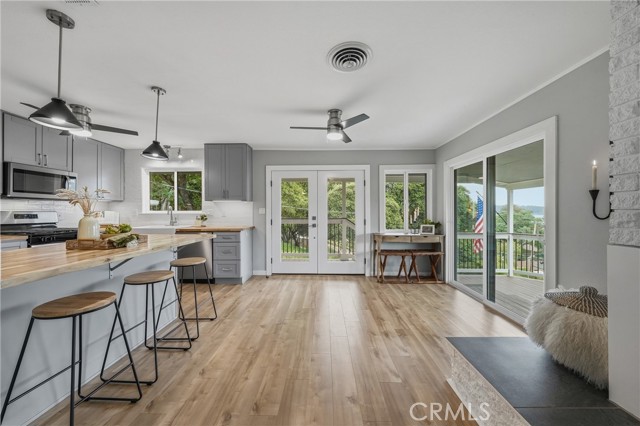9480 Glenhaven, Glenhaven