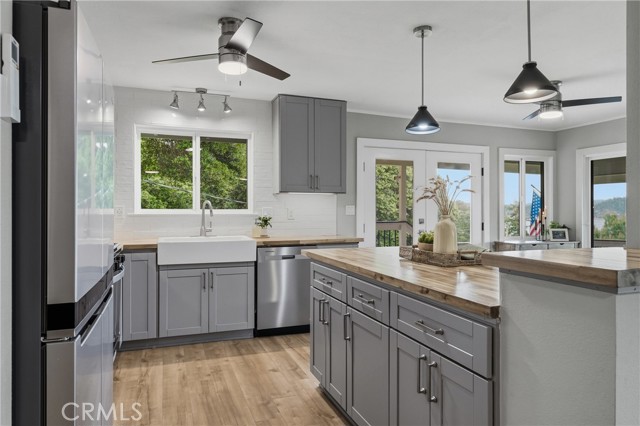 9480 Glenhaven, Glenhaven