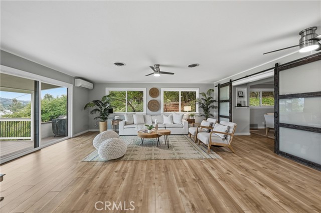 9480 Glenhaven, Glenhaven