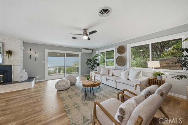 9480 Glenhaven, Glenhaven
