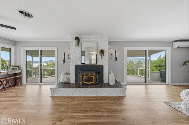 9480 Glenhaven, Glenhaven