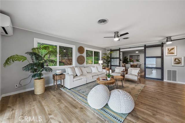 9480 Glenhaven, Glenhaven