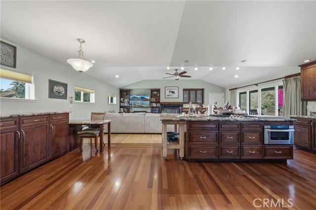 1050 Oak Park, Lakeport