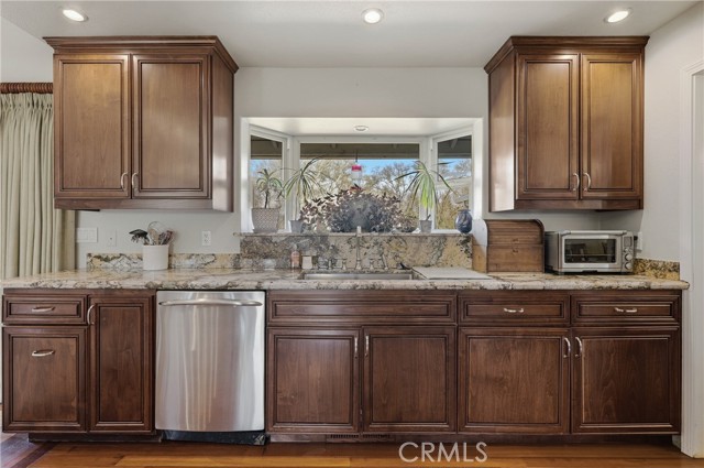1050 Oak Park, Lakeport