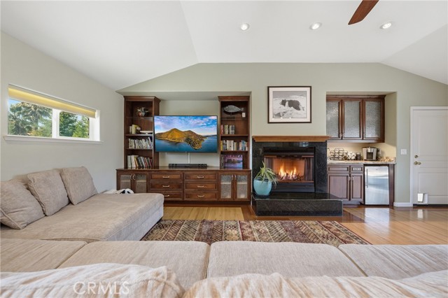 1050 Oak Park, Lakeport