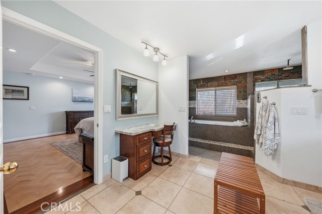 1050 Oak Park, Lakeport