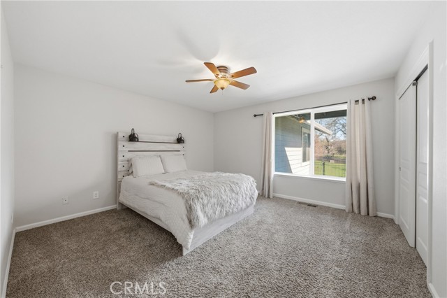 1050 Oak Park, Lakeport
