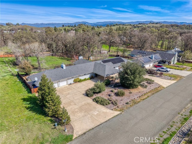 1050 Oak Park, Lakeport