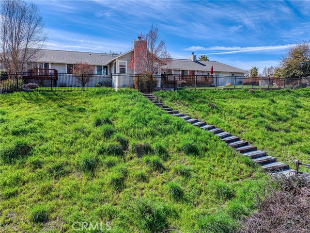 1050 Oak Park, Lakeport