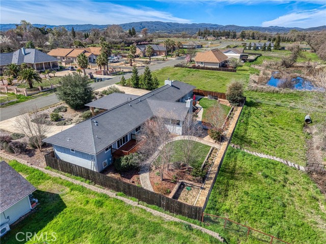 1050 Oak Park, Lakeport