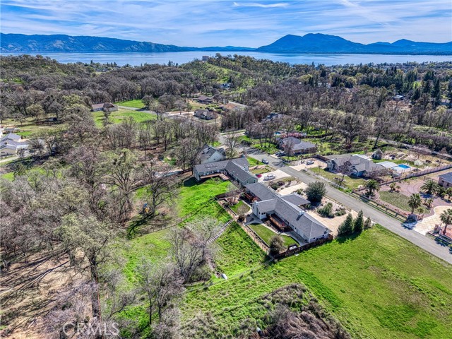 1050 Oak Park, Lakeport