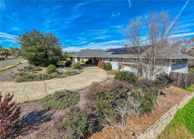 1050 Oak Park, Lakeport