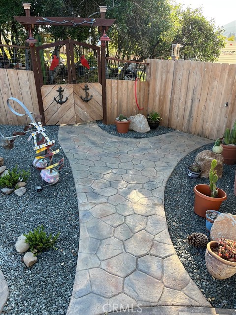 9786 Pinon Way, Kelseyville
